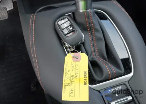 2025 Honda Hr-V Awd Sport z USA, uszkodzony, nr VIN 3CZRZ2H56SM711267